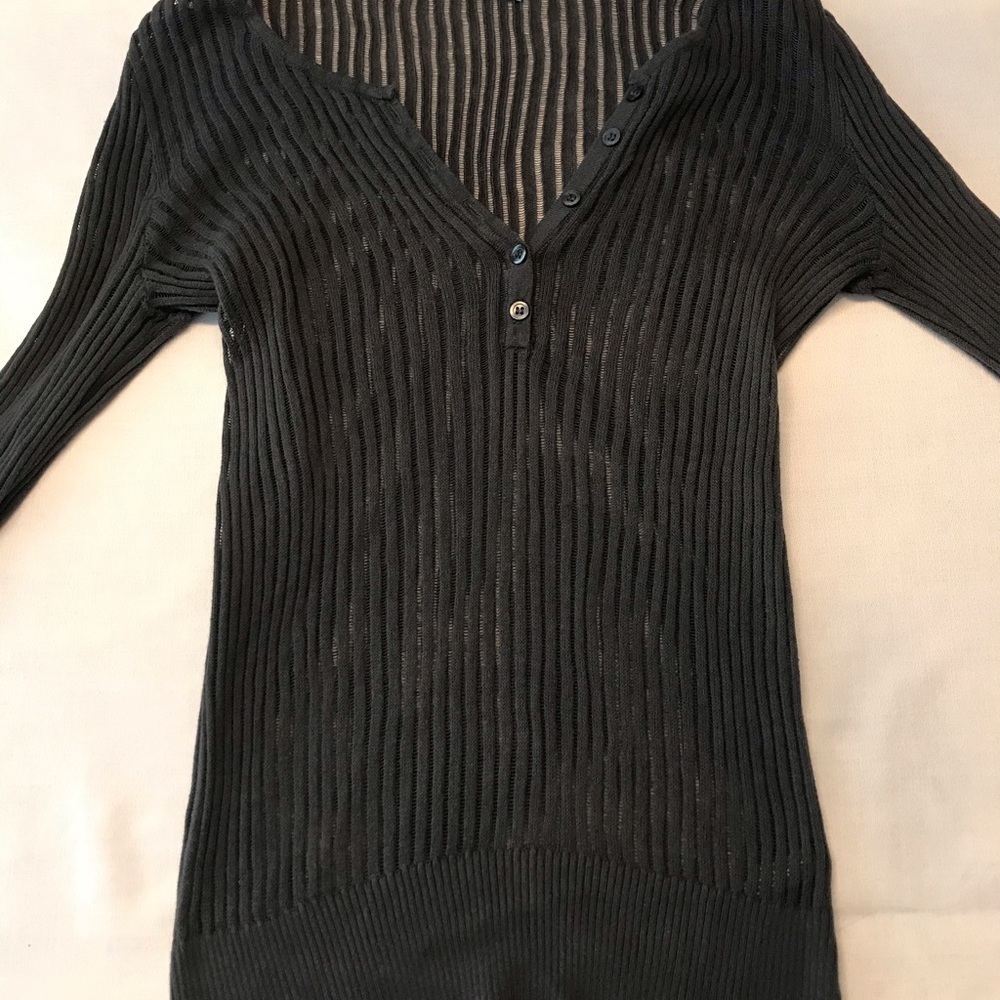 The Limited long sleeve v-neck dark grey